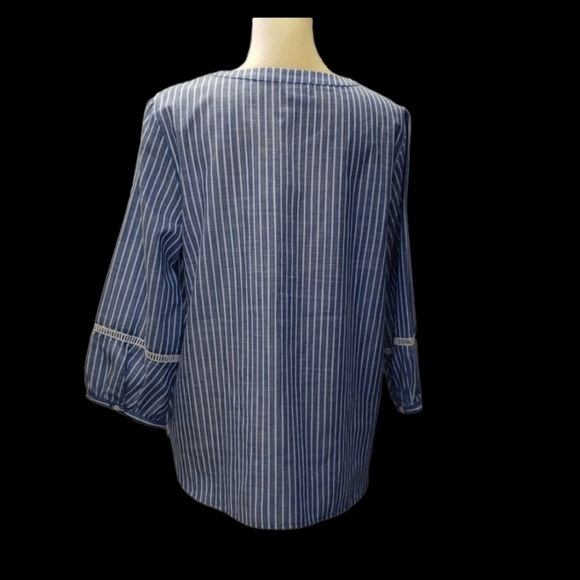 Van Heusen pullover top Size Large - Picture 2 of 5